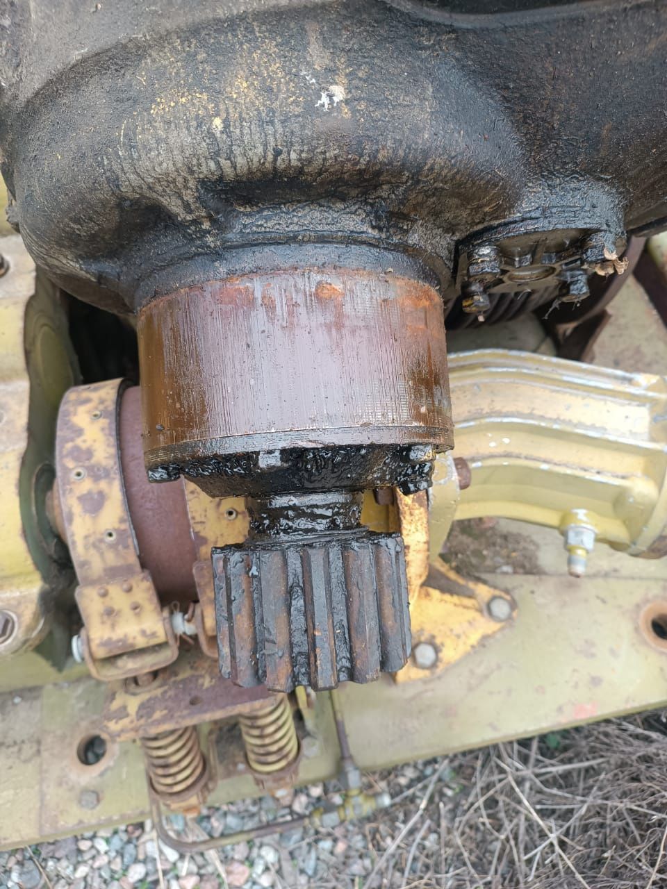 Гидромотор и другие зап.части на автокран КС2573