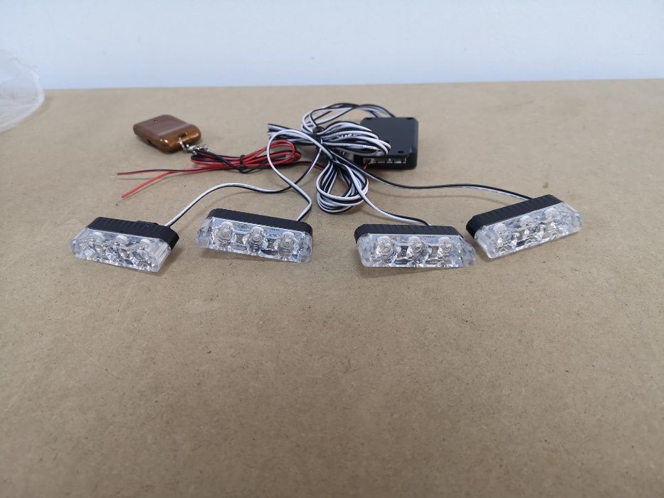 Lumini avertizare rosu / albastru pt grila functii strob, LED 36W 12V