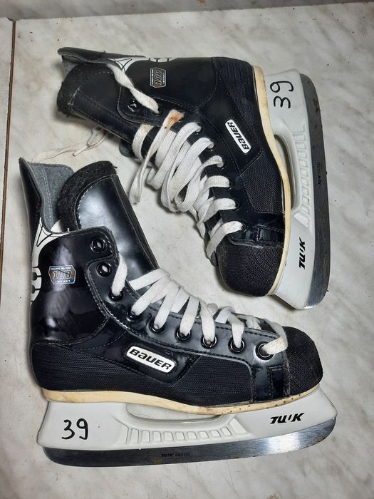 Patine hochei hochey 39 Bauer Impact marime 35-36 ( 23 cm)