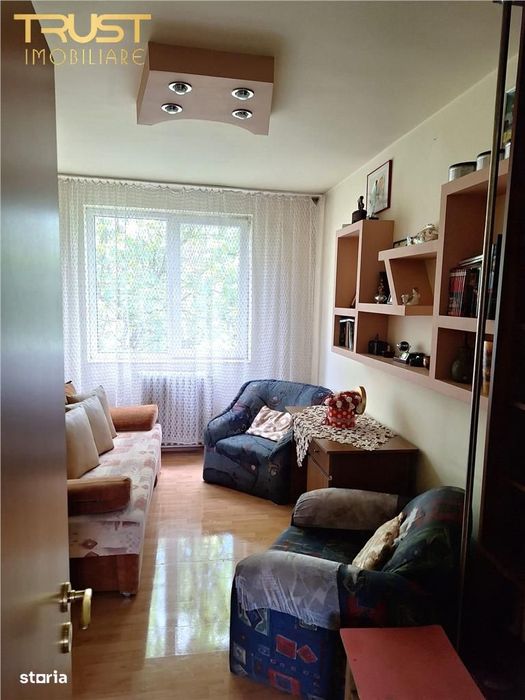 Ap 4 camere, Calea Moldovei, zona Han