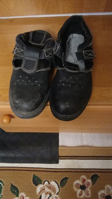 Продам ботинки рабочие