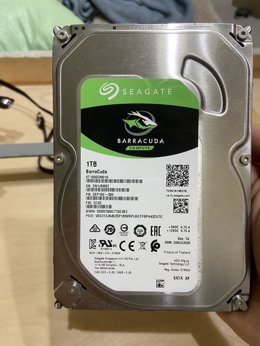HDD Seagate Barracuda 1TB 3.5" (ST1000DM010), 7200 об/мин