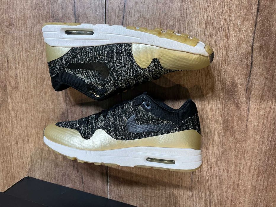 ОРИГИНАЛНИ *** NIke Air Max 1 Ultra 2.0 Flyknit Metallic Gold