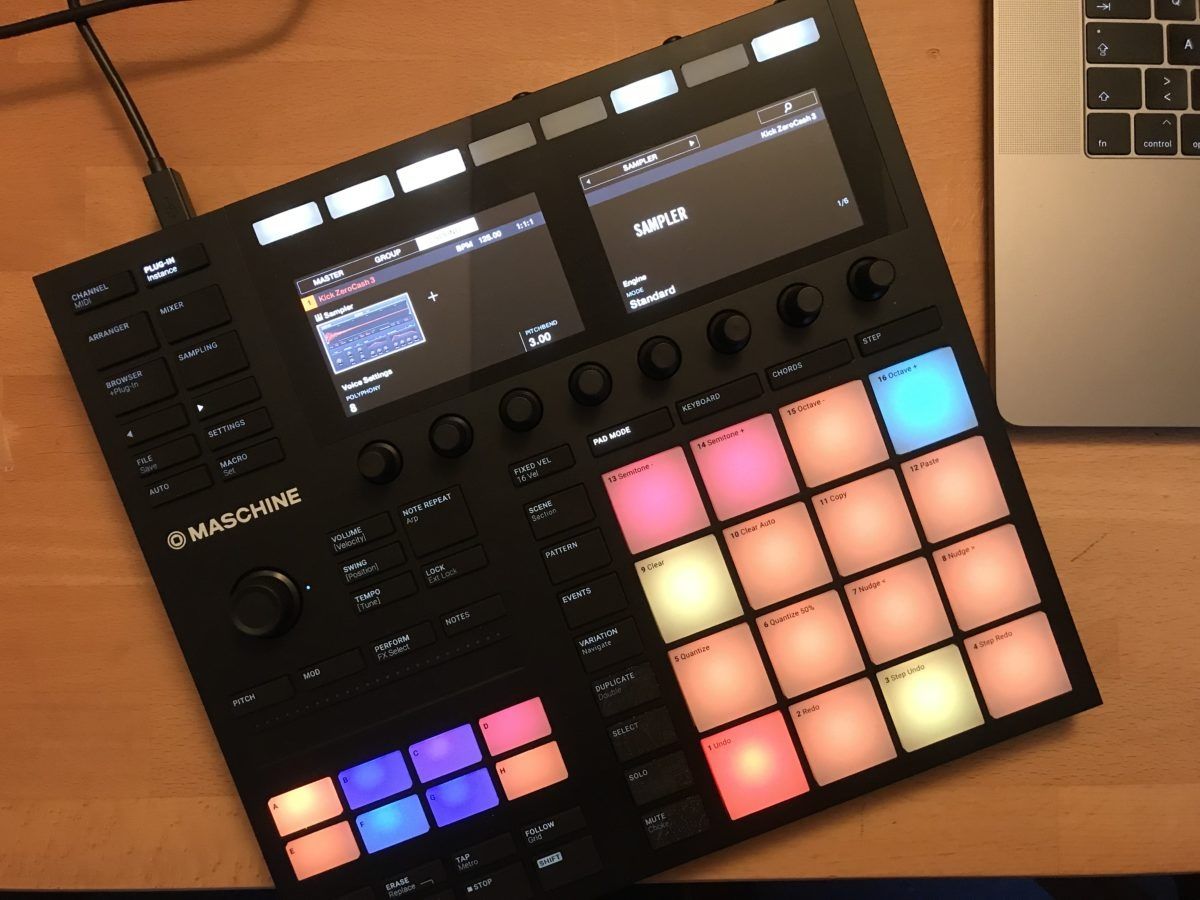 NI Maschine mk3 midi-контроллер со встроенным аудио интерфейсом