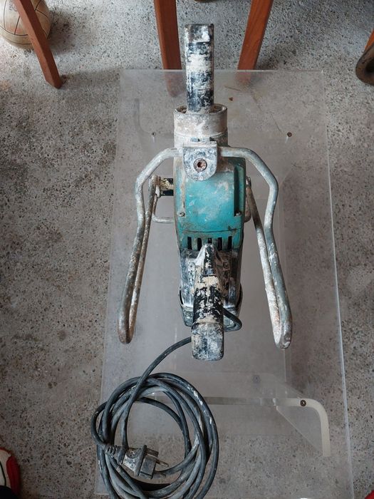 Vand Mestecau /Mixer Material Collomix