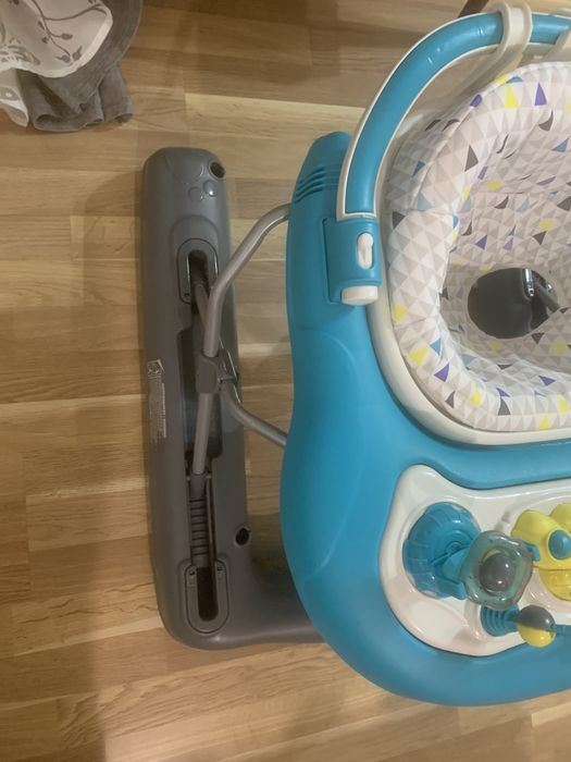 Проходилка Babymoov