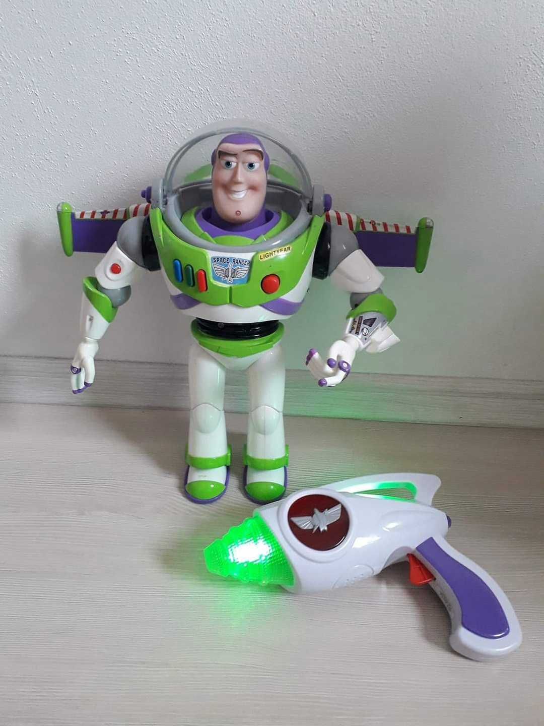 Jucarie Buzz interactiva, Povestea Jucariilor Toy Story