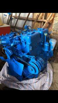 Motor tractor 445 aro