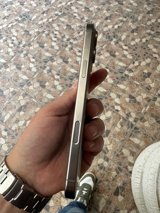 Vand Iphone 16 Pro Max, Natural titanium