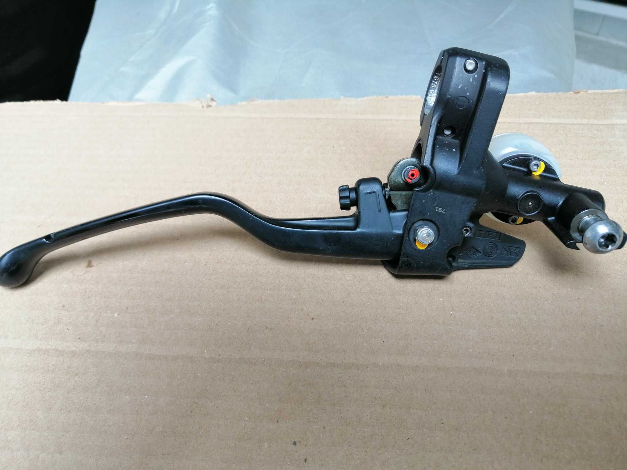 Bord BMW R1200R; F800GS,ST; F700GS, pompa ambreiaj, furtune R1200R.