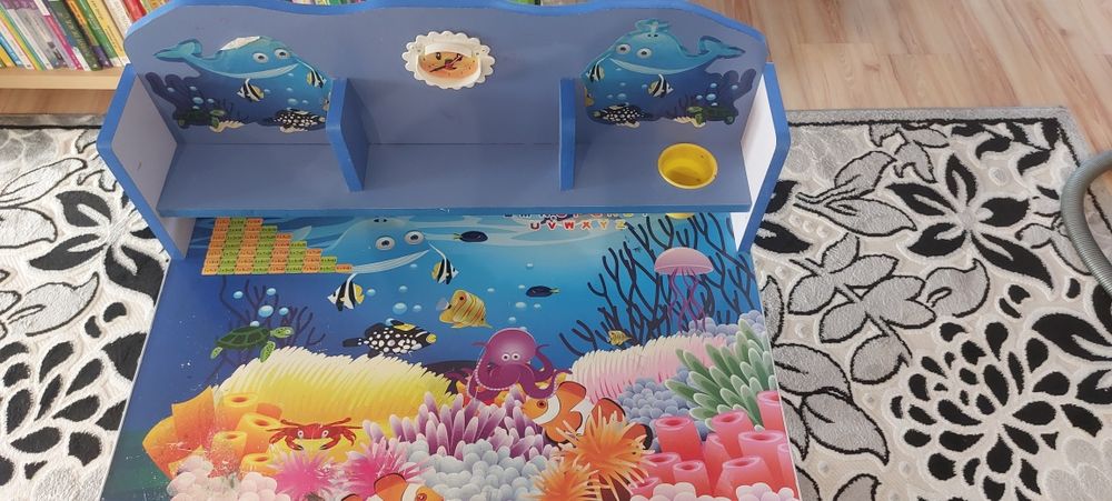 Vând 2 birouri copii cu scaun