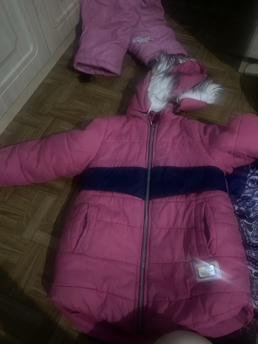 Отдам даром. 3 лет. Девочка.