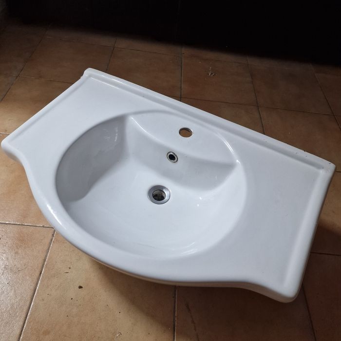 Chiuveta, Lavoar alb ceramic impecabil 75 cm latimea