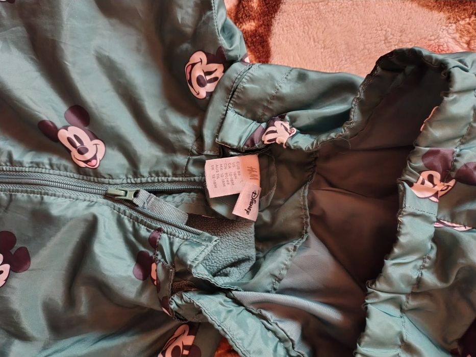Vând geacă.H&M.Stare perfecta