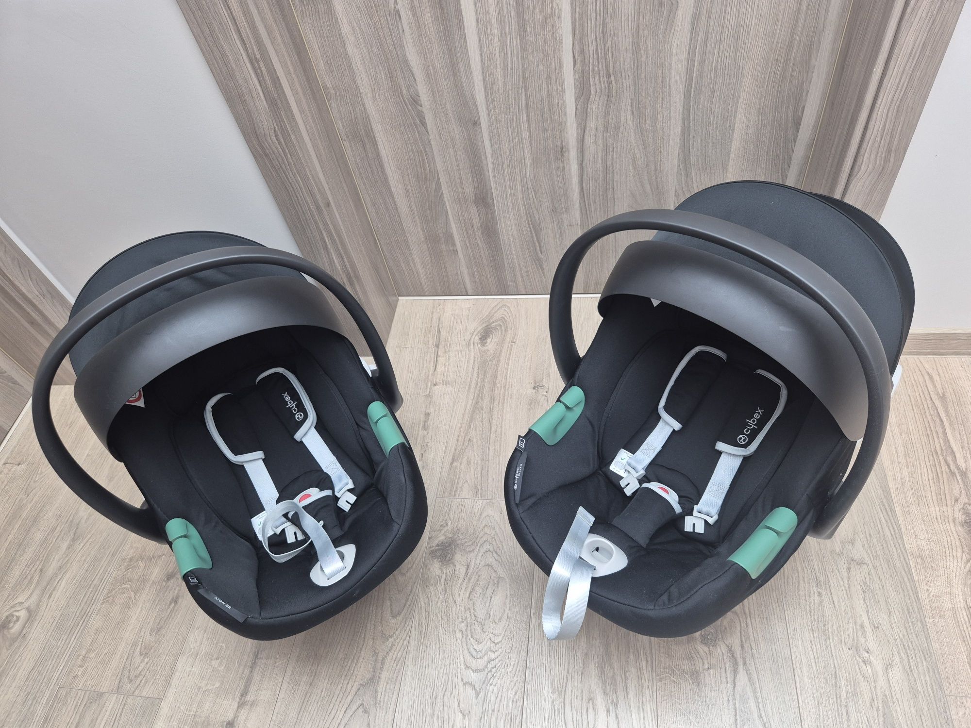 Столче за кола Cybex Aton B2 i-size.
Це