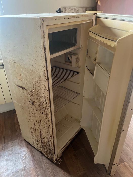 Холодильник рабочий