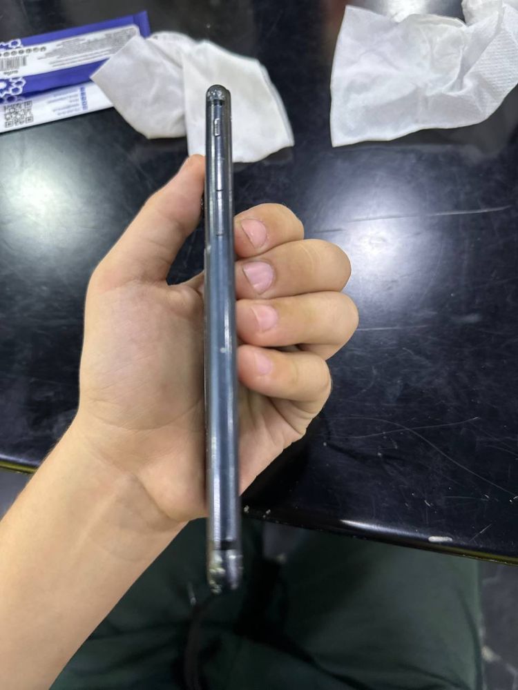 iphone 7 sotiladi