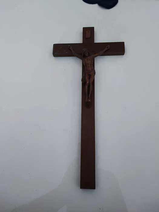 Lot vintage de 7 cruci si crucifixuri deosebite