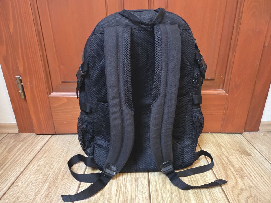 Ghiozdan Adidas ca nou