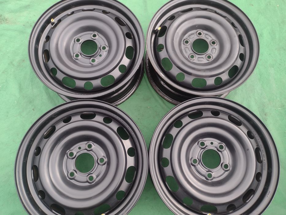 Почти нови 16-5х114.3 ЕТ50 6.5J Mazda 3