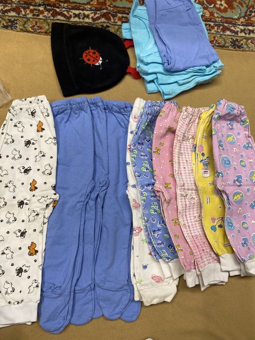Ползунки , Шапочки, маечки, рубашки