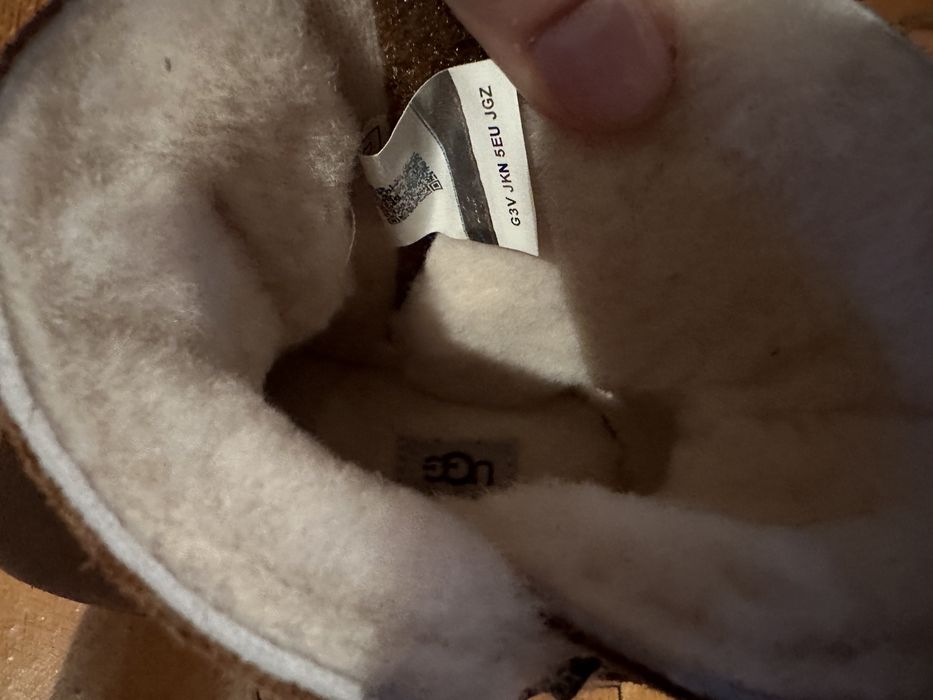 Ugg keelan 26 noi