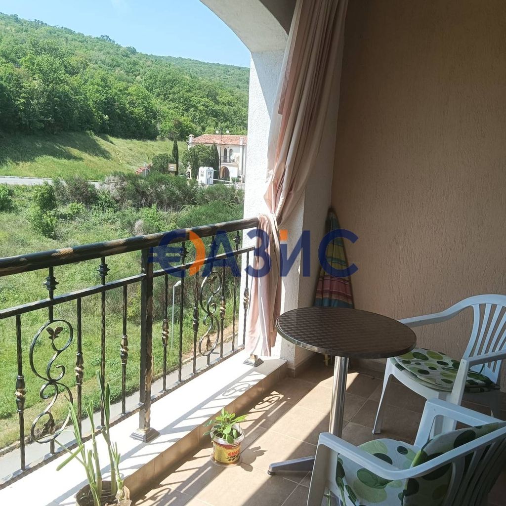 Продава се Едностаен апартамент в к.к. Елените - 42 кв.м за 912 €/кв.м - Снимка #9