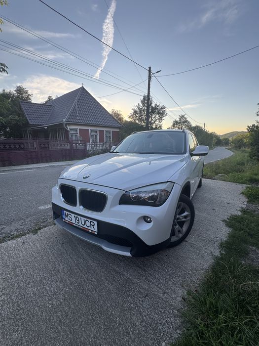 Bmw X1 vand sau schimb