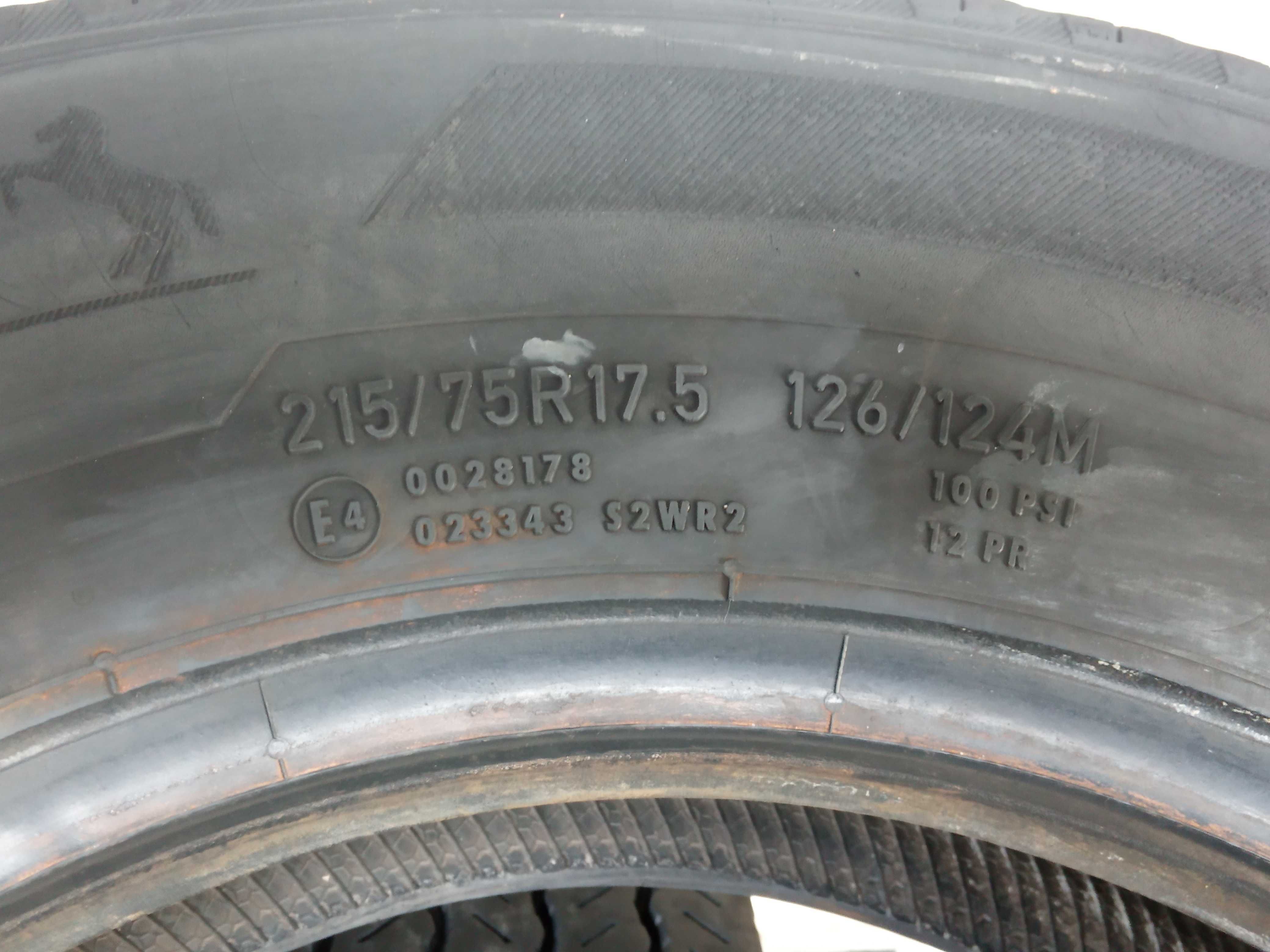 2 тежкотоварни гуми 215/75R17.5 Continental Scandinavia LS3 126M 12PR