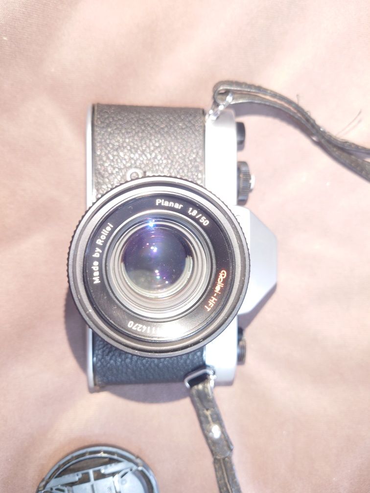 Rolleiflex SL 35 cu obiectiv  Planar 50mm
