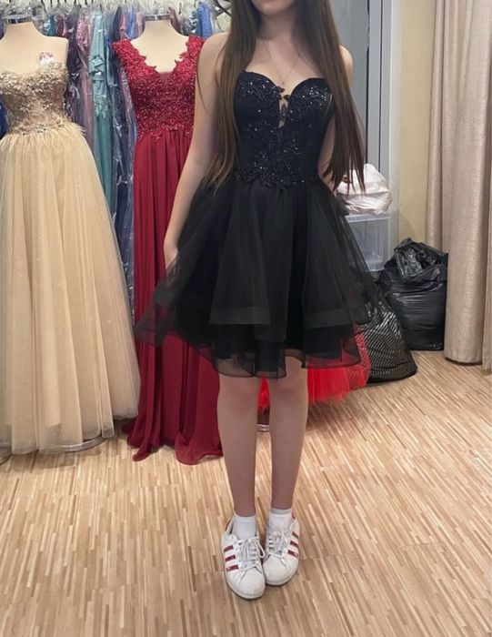 Черна официална рокля