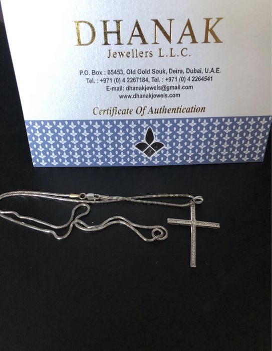 Vand pandantiv din aur alb de 18 k, cruce diamante