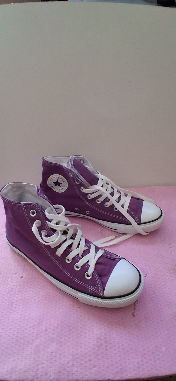 Bascheți Converse All Star mărimea 42