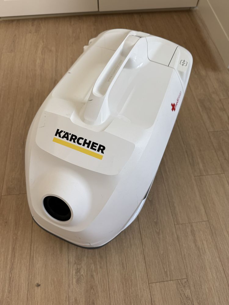 Продам пылесос Karcher mediclean.