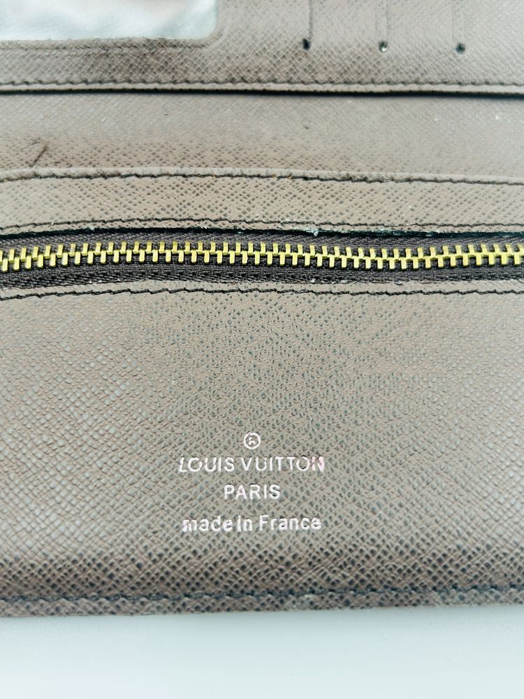 Louis Vuitton Emilie дамски портмоне