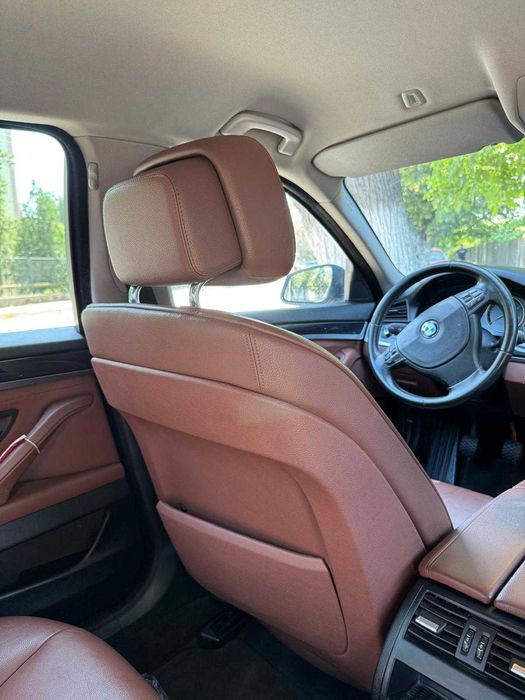 BMW Seria 5 F10 2011