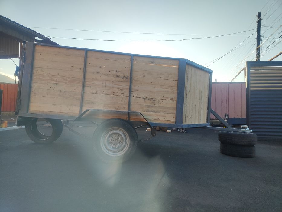 Коневозка прицеп