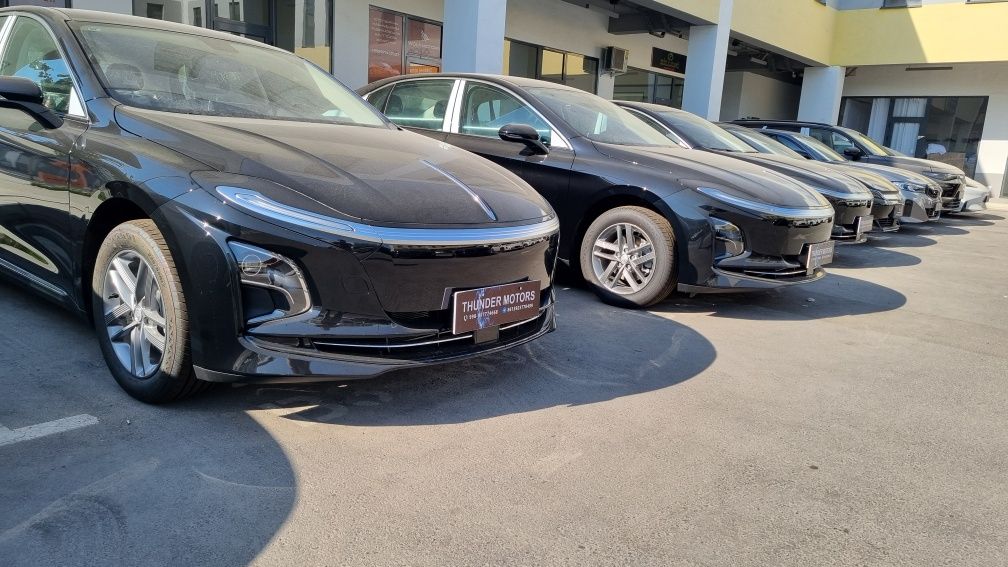 Hongqi eqm5 qora