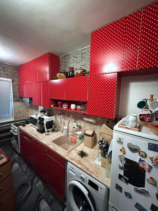 Два етажа от къща - град Асеновград