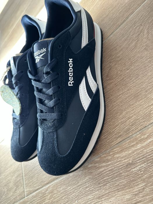Adidasi Reebok 44