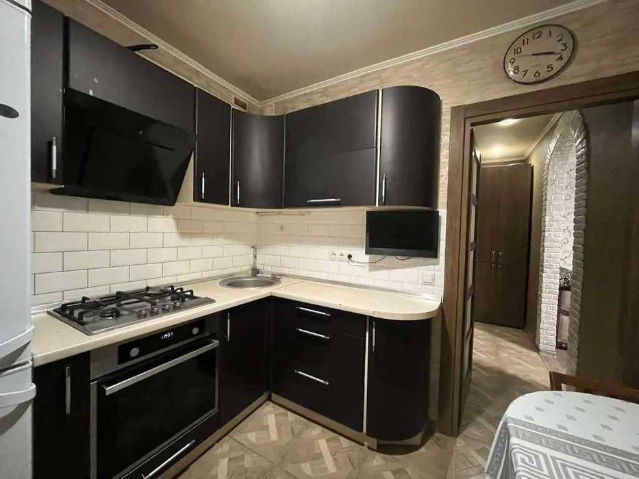 Тристаен имот в кв.Иван Вазов