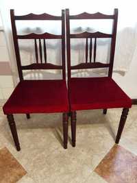 Два Разкошни Винтидж Стола от Много Твърдо Дърво Стол Столове