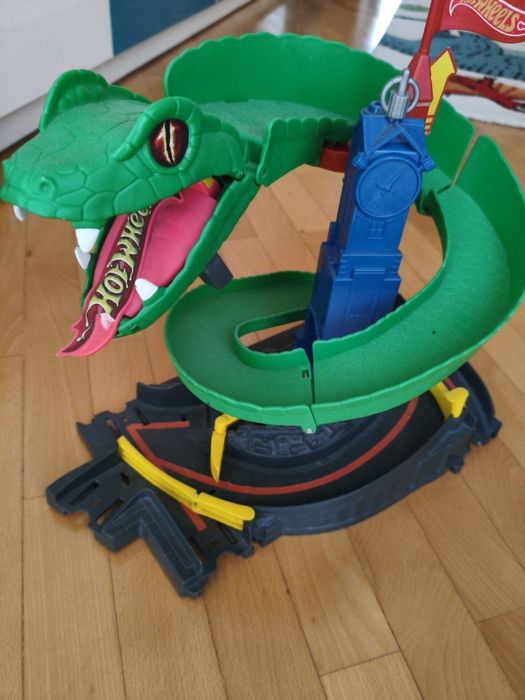 Писта hot wheels