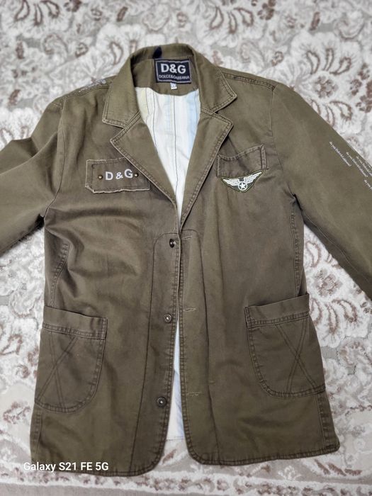 Sacou băieți mărimea L  Dolce gabana 100 ron