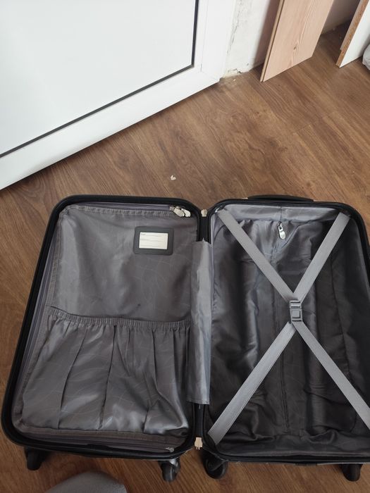 2 куфара в добро състояние