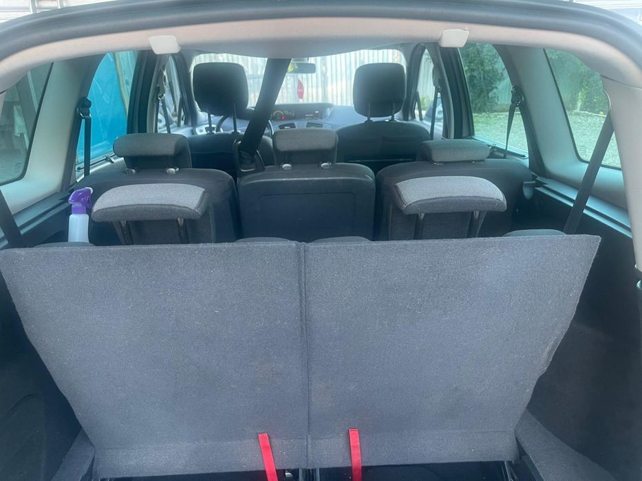 Renault Grand Scenic 7 locuri / 2014/1,6 diesel, 130 cp. euro5