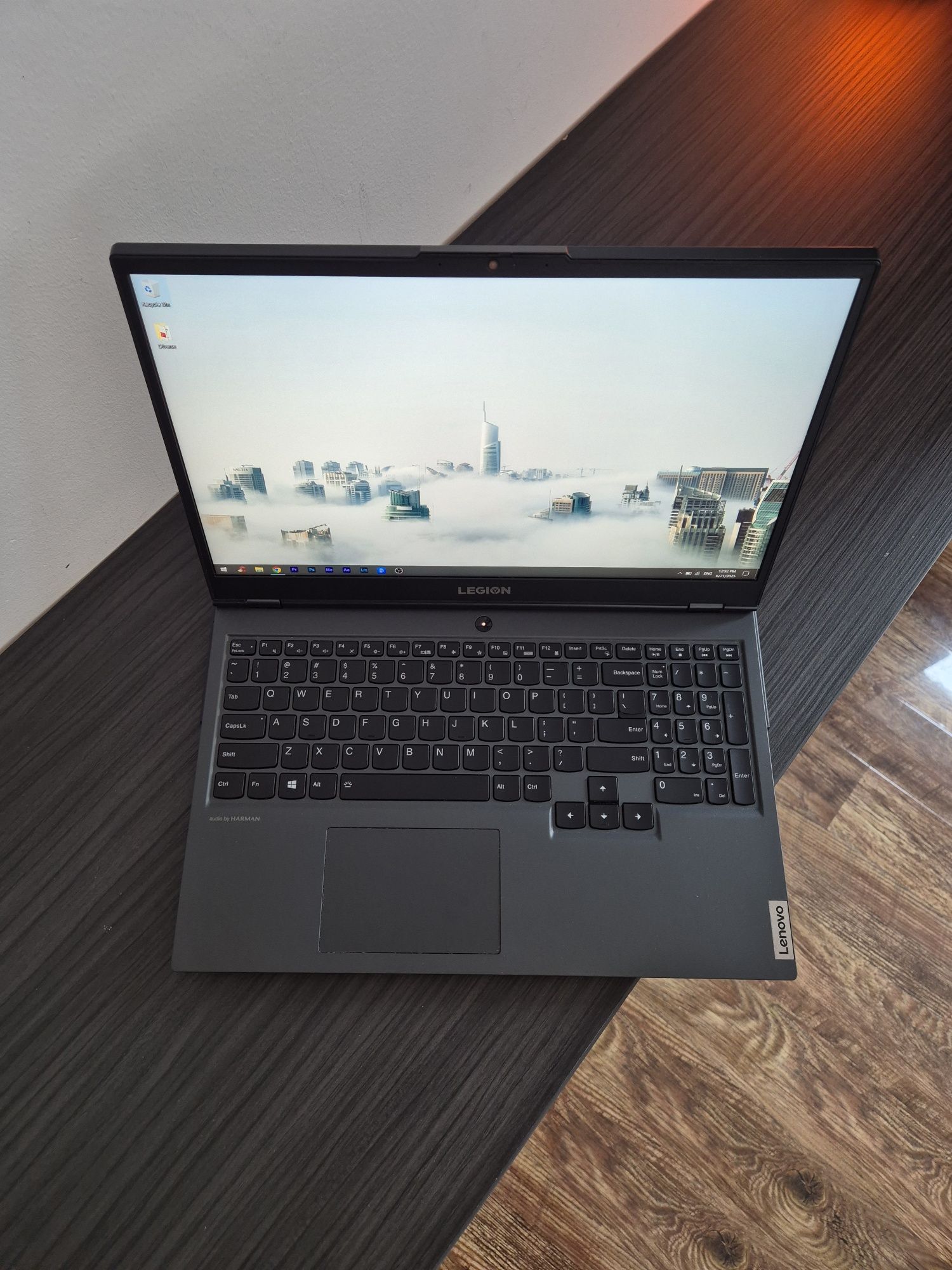 Lenovo Legion 5, Ryzen 7, 32GB RAM, SSD 1TB, GTX 1650 Ti + geantă