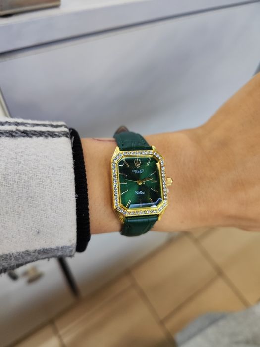 Женские Часики Часы Ролих  кожа  Сагаттар На руку Часы Сағат Женский