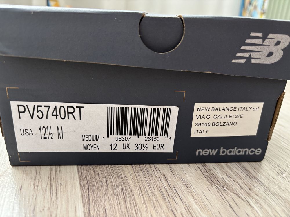 Adidasi originali New Balance copii (30.5)