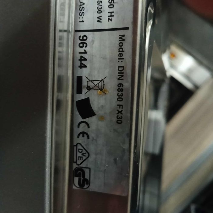 Съдомиялна машина за вграждане Beko